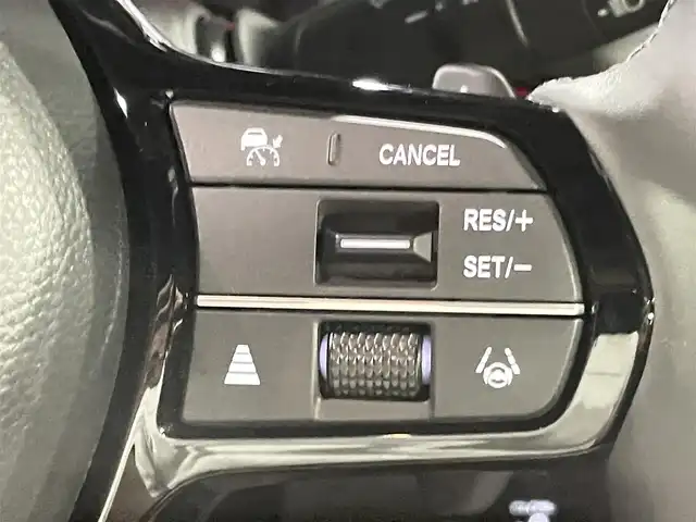 ホンダ ステップワゴン スパーダ eHEV 千葉県 2025(令7)年 0.1千km プラチナホワイトパール 登録済未使用車/HondaSENSING/・衝突軽減ブレーキ（CMBS）/・先行車発進お知らせ機能/・歩行者事故低減ステアリング/・路外逸脱抑制機能/・標識認識機能/・渋滞追従機能付アダプティブクルーズコントロール/・車線維持支援システム（LKAS）/・トラフィックジャムアシスト（渋滞運転支援機能）/・ブラインドスポットインフォメーション/・誤発進抑制機能/・後方誤発進抑制機能/・近距離衝突軽減ブレーキ/・急アクセル抑制機能/・パーキングセンサーシステム/・オートハイビーム/純正11.4インチメモリーナビ/・フルセグTV/・Bluetooth接続/・CD/DVD再生/・SD/MSV/・バックカメラ/両側パワースライドドア/LEDヘッドライト/コーナーセンサー/スマートキー