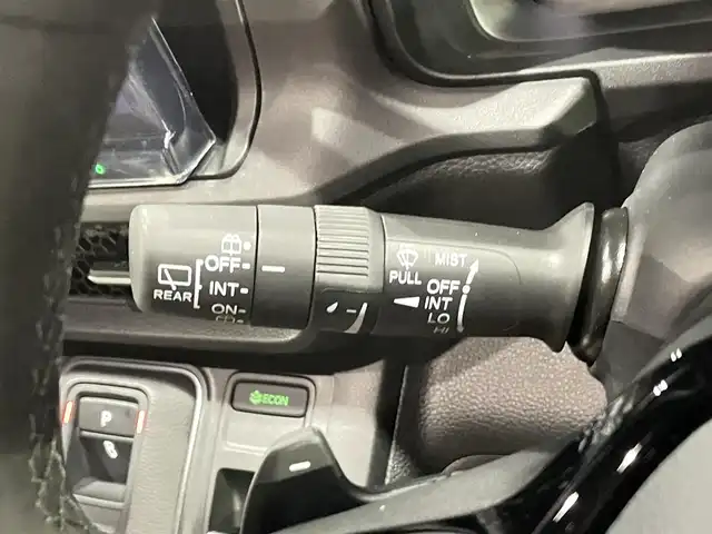 ホンダ ステップワゴン スパーダ eHEV 千葉県 2025(令7)年 0.1千km プラチナホワイトパール 登録済未使用車/HondaSENSING/・衝突軽減ブレーキ（CMBS）/・先行車発進お知らせ機能/・歩行者事故低減ステアリング/・路外逸脱抑制機能/・標識認識機能/・渋滞追従機能付アダプティブクルーズコントロール/・車線維持支援システム（LKAS）/・トラフィックジャムアシスト（渋滞運転支援機能）/・ブラインドスポットインフォメーション/・誤発進抑制機能/・後方誤発進抑制機能/・近距離衝突軽減ブレーキ/・急アクセル抑制機能/・パーキングセンサーシステム/・オートハイビーム/純正11.4インチメモリーナビ/・フルセグTV/・Bluetooth接続/・CD/DVD再生/・SD/MSV/・バックカメラ/両側パワースライドドア/LEDヘッドライト/コーナーセンサー/スマートキー