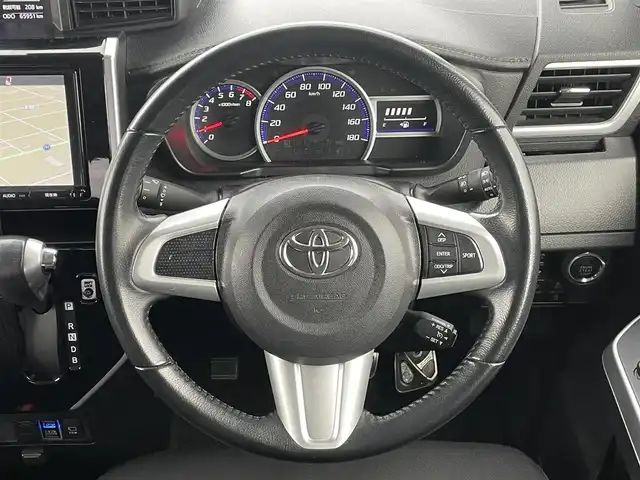 トヨタ ルーミー カスタムG－T 道央・札幌 2018(平30)年 6.6万km パールホワイトⅢ ４WD/純正ディーラーOPナビ/CD/DVD/BT/フルセグ/スマートアシスト/衝突被害軽減ブレーキ/横滑り防止装置/クルーズコントロール/レーンキープアシスト/リアコーナーセンサー/アラウンドビューモニター/ビルトインETC/ドライブレコーダー/アイドリングストップ/SPORTMODE/両側パワースライドドア/プッシュスタート/スマートキー/LEDヘッドライト/オートライト/フォグランプ/電動格納ミラー/ウィンカーミラー/純正フロアマット/ドアバイザー