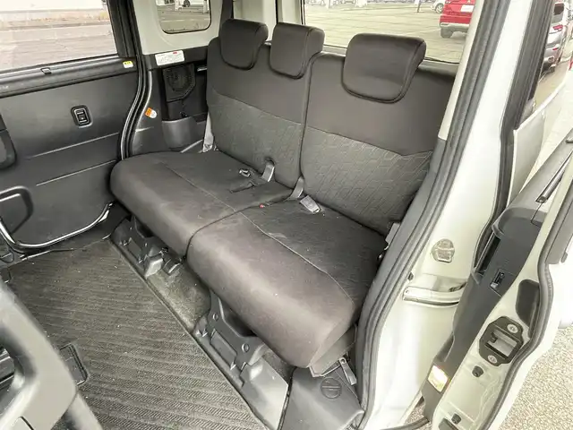 トヨタ ルーミー カスタムG－T 道央・札幌 2018(平30)年 6.6万km パールホワイトⅢ ４WD/純正ディーラーOPナビ/CD/DVD/BT/フルセグ/スマートアシスト/衝突被害軽減ブレーキ/横滑り防止装置/クルーズコントロール/レーンキープアシスト/リアコーナーセンサー/アラウンドビューモニター/ビルトインETC/ドライブレコーダー/アイドリングストップ/SPORTMODE/両側パワースライドドア/プッシュスタート/スマートキー/LEDヘッドライト/オートライト/フォグランプ/電動格納ミラー/ウィンカーミラー/純正フロアマット/ドアバイザー