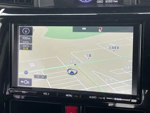 トヨタ ルーミー カスタムG－T 道央・札幌 2018(平30)年 6.6万km パールホワイトⅢ ４WD/純正ディーラーOPナビ/CD/DVD/BT/フルセグ/スマートアシスト/衝突被害軽減ブレーキ/横滑り防止装置/クルーズコントロール/レーンキープアシスト/リアコーナーセンサー/アラウンドビューモニター/ビルトインETC/ドライブレコーダー/アイドリングストップ/SPORTMODE/両側パワースライドドア/プッシュスタート/スマートキー/LEDヘッドライト/オートライト/フォグランプ/電動格納ミラー/ウィンカーミラー/純正フロアマット/ドアバイザー