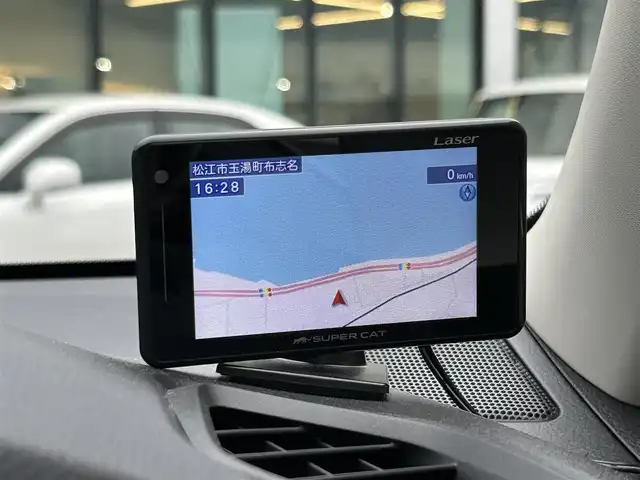 ホンダ オデッセイ ハイブリッド e:HEVアブソルート EX 島根県 2021(令3)年 1.8万km プレミアムスパークルブラックパール 登録時走行距離17207km/Honda純正ナビ（Gathers）/Bluetooth・Radio・CD・DVD/ETC2.0/デジタルインナーミラー（ALPINE）/フリップダウンモニター/Honda　SENSING/マルチビューカメラシステム/Hondaスマートパーキングアシスト/ブラインドスポットインフォメーション/LEDアクティブコーナリングライト/2列目プレミアムクレードルシート/運転席・助手席シートヒーター/運転席８ウェイパワーシート/助手席４ウェイパワーシート/運転席大型アームレスト/プライムスムース×ファブリックコンビシート/AC 100V 1500W/センターコンソールボックス/列目LEDアンビエントライトランプ/シーケンシャルターンシグナルランプ/ハンズフリーアクセスパワーテールゲート/両側パワースライドドア/20インチ社外AW
