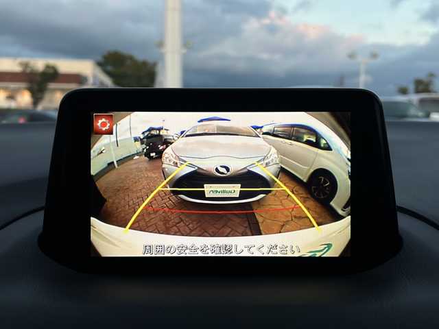 マツダ アクセラ スポーツ XD プロアクティブ 佐賀県 2016(平28)年 6.9万km スノーフレイクホワイトパールマイカ 純正ナビ/Bluetooth/CD/DVD/USB/フルセグTV/バックカメラ/ワンオーナー/追従機能付きクルーズコントロール/衝突軽減システム/レーンキープアシスト/ブラインドスポットモニター/クリアランスソナー/前席シートヒーター/ステアリングヒーター/D席パワーシート/シートメモリ/パドルシフト/ヘッドアップディスプレイ/純正フロアマット/LEDオートライト／オートマチックハイビーム/オートエアコン/ETC/16インチ純正アルミホイール/保証書/取扱説明書/点検記録簿(H28/29/30/R1/6/7)