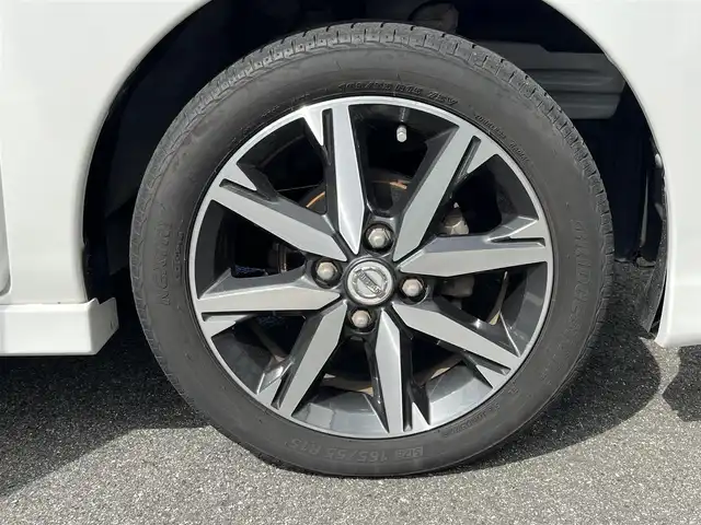 日産 デイズ ルークス HWS X Vセレクション 奈良県 2018(平30)年 6.8万km ホワイトパール 純正ナビ（MM317D-W）/（フルセグ／ＢＴ／ＣＤ／ＤＶＤ）/両側パワースライドドア/ハーフレザーシート/後席サンシェード/電動格納ミラー/オートライト/ＥＴＣ/前方ドライブレコーダー/純正15インチ/スペアキーX1