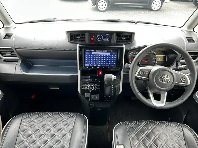 トヨタ ルーミー カスタムG 東京都 2021(令3)年 7.6万km ブラックマイカメタリック GRスポーツフルエアロ/ワンオーナー/純正ナビ / フルセグTV/Bluetooth/DVD/CD/バックカメラ /衝突回避支援ブレーキ/車線逸脱警報/ブレーキ制御付誤発進抑制/アダプティブクルーズコントロール/アダプティブドライビングビーム/衝突警報/ふらつき警報/サイドビューランプ/コーナーセンサー/路側逸脱警報/標識認識警報/両側パワースライドドア/LEDヘッドライト/LEDフォグランプ/オートライト/純正14インチアルミホイール/革調シートカバー/アイドリングストップ/プッシュスタート/スマートキー/電動オート格納ミラー/ウインカーミラー/ステアリングスイッチ/革巻きステアリングホイール/フロアマット/ドアバイザー/保証証/取扱説明書