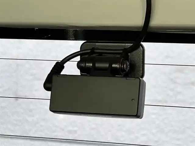 トヨタ ルーミー カスタムG 東京都 2021(令3)年 7.6万km ブラックマイカメタリック GRスポーツフルエアロ/ワンオーナー/純正ナビ / フルセグTV/Bluetooth/DVD/CD/バックカメラ /衝突回避支援ブレーキ/車線逸脱警報/ブレーキ制御付誤発進抑制/アダプティブクルーズコントロール/アダプティブドライビングビーム/衝突警報/ふらつき警報/サイドビューランプ/コーナーセンサー/路側逸脱警報/標識認識警報/両側パワースライドドア/LEDヘッドライト/LEDフォグランプ/オートライト/純正14インチアルミホイール/革調シートカバー/アイドリングストップ/プッシュスタート/スマートキー/電動オート格納ミラー/ウインカーミラー/ステアリングスイッチ/革巻きステアリングホイール/フロアマット/ドアバイザー/保証証/取扱説明書