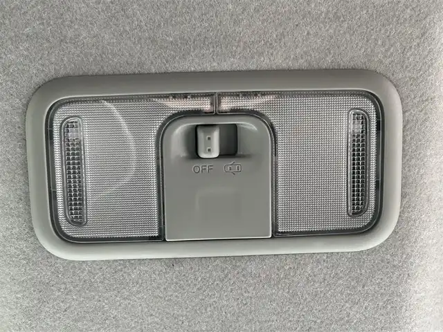 トヨタ ルーミー カスタムG 東京都 2021(令3)年 7.6万km ブラックマイカメタリック GRスポーツフルエアロ/ワンオーナー/純正ナビ / フルセグTV/Bluetooth/DVD/CD/バックカメラ /衝突回避支援ブレーキ/車線逸脱警報/ブレーキ制御付誤発進抑制/アダプティブクルーズコントロール/アダプティブドライビングビーム/衝突警報/ふらつき警報/サイドビューランプ/コーナーセンサー/路側逸脱警報/標識認識警報/両側パワースライドドア/LEDヘッドライト/LEDフォグランプ/オートライト/純正14インチアルミホイール/革調シートカバー/アイドリングストップ/プッシュスタート/スマートキー/電動オート格納ミラー/ウインカーミラー/ステアリングスイッチ/革巻きステアリングホイール/フロアマット/ドアバイザー/保証証/取扱説明書