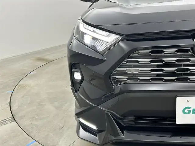 トヨタ ＲＡＶ４ ハイブリットG 岡山県 2023(令5)年 3.1万km アティチュードブラックマイカ 純正１０．５型ディスプレイオーディオ/（USB/HDMI/フルセグ/Carplay/AndroidAuto)/ＴＲＤエアロ（前/横/後下）/ガラスルーフ/ルーフレール/追従型クルーズコントロール/衝突軽減ブレーキ/踏み間違い防止/レーンキープアシスト/ブラインドスポットモニター/全周囲カメラ/コーナーセンサー（前/後）/合皮シート/パワーシート（運転席/助手席）/シートメモリ/シートヒーター（運転席/助手席）/エアシート（運転席/助手席）/ステアリングヒーター/電動リアゲート/LEDヘッドライト/オートハイビーム/フォグランプ/ドライブレコーダー（全方位）/純正18インチAW/スマートキー×1/禁煙車