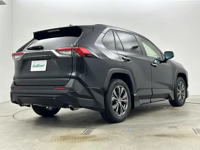 トヨタ ＲＡＶ４ ハイブリットG 岡山県 2023(令5)年 3.1万km アティチュードブラックマイカ 純正１０．５型ディスプレイオーディオ/（USB/HDMI/フルセグ/Carplay/AndroidAuto)/ＴＲＤエアロ（前/横/後下）/ガラスルーフ/ルーフレール/追従型クルーズコントロール/衝突軽減ブレーキ/踏み間違い防止/レーンキープアシスト/ブラインドスポットモニター/全周囲カメラ/コーナーセンサー（前/後）/合皮シート/パワーシート（運転席/助手席）/シートメモリ/シートヒーター（運転席/助手席）/エアシート（運転席/助手席）/ステアリングヒーター/電動リアゲート/LEDヘッドライト/オートハイビーム/フォグランプ/ドライブレコーダー（全方位）/純正18インチAW/スマートキー×1/禁煙車