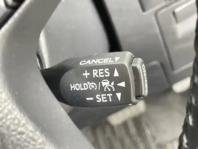 トヨタ アルファード S タイプゴールド 千葉県 2020(令2)年 4.2万km ホワイトパールクリスタルシャイン 禁煙車/トヨタセーフティセンス/・プリクラッシュセーフティ/・オートマチックハイビーム/・レーンディパーチャーアラート（LDA）/・ロードサインアシスト（RSA）（道路標識認識支援）/・先行車発進お知らせ機能/ブラインドスポットモニター/レーダークルーズコントロール/純正ナビ/　CD/DVD/BT/フルセグ/UＳＢ/フリップダウンモニター/両側パワースライドドア/パワーバックドア/デジタルインナーミラー/ビルトインETC/スマートキー&プッシュスタート/電動格納ミラー/ステアリングスイッチ/革巻きステアリング/電動パーキング/オートホールド/LEDヘッドライト/フォグライト