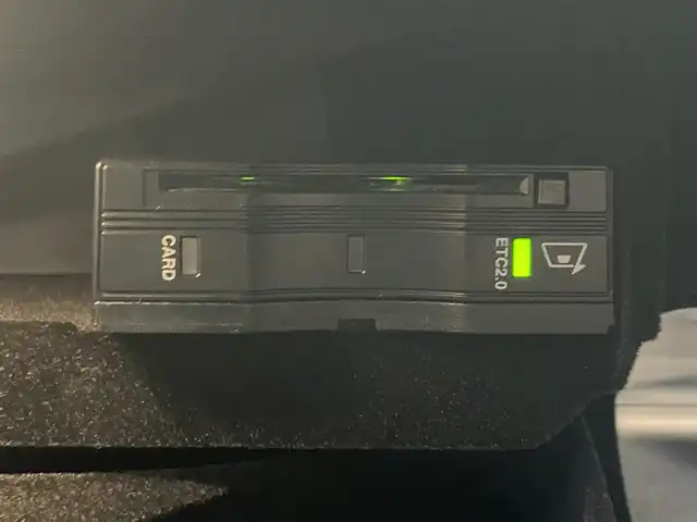 メルセデス・ベンツ ＧＬＣ２２０ d 4マチック クーペ AMGライン 愛知県 2020(令2)年 5.2万km 白 純正１２．３型ＤＡナビＴＶ　サンルーフ　禁煙　Ｂｕｒｍｅｓｔｅｒ　黒革　レザーエクスクルーシブパッケージ　シートベンチレーション　衝突軽減　追従クルコン　ＢＳＭ　全方位カメラ　コーナーセンサー　ＬＥＤオートライト　パワーシート　シートヒーター　パワーバックドア　レーダーセーフティパッケージ　オートハイビーム