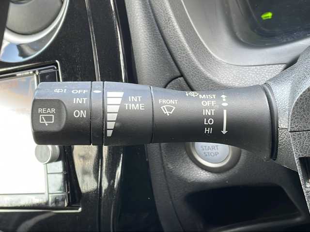 日産 ノート e－パワー X FOUR 青森県 2018(平30)年 7.1万km シャイニングブルー 4WD/ワンオーナー/純正SDナビ・フルセグTV/CD・DVD・Bluetooth・SD/アラウンドビューモニター/インテリジェントルームミラー/エマージェンシーブレーキ/レーンキープアシスト/フロント・バックソナー/純正フロアマット/LEDヘッドライト/オートライト/純正15インチアルミ/ドアバイザー/プッシュスタート/インテリキー/R1.R3.R5.R7ディーラー記録簿有/スペアキー/保証書・取説書