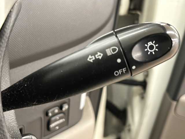 トヨタ パッソ X アドバンスドエディション 道央・札幌 2006(平18)年 10万km パールホワイト1 ・4WD/・純正メモリナビ　型式ND3T-W56/（DVD/TV/MD/AM/FM）/・純正フロアマット/・リモコンキー/・スペアキー/・電動格納ミラー/・スタッドレスタイヤ積込