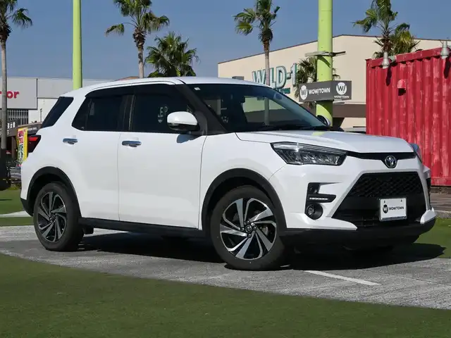 トヨタ ライズ Z 千葉県 2020(令2)年 3.3万km シャイニングホワイトパール スマートアシストIII/レーダークルーズコントロール/ブラインドスポットモニター/RCTA（リヤクロストラフィックアラート）/エコアイドル/ディスプレイオーディオ/【Bluetooth接続　Apple CarPlay対応】/純正地デジTV/パノラマモニター/前席シートヒーター/革巻きステアリング/ステアリングスイッチ/ETC/LEDヘッドライト/フォグライト/ウインカーミラー/コーナーセンサー/純正17インチアルミホイル/サイド/カーテンエアバッグ/キーフリーシステム