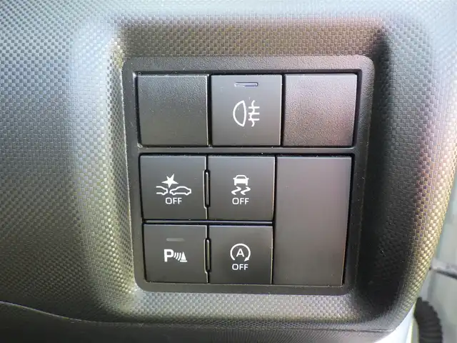 トヨタ ライズ Z 千葉県 2020(令2)年 3.3万km シャイニングホワイトパール スマートアシストIII/レーダークルーズコントロール/ブラインドスポットモニター/RCTA（リヤクロストラフィックアラート）/エコアイドル/ディスプレイオーディオ/【Bluetooth接続　Apple CarPlay対応】/純正地デジTV/パノラマモニター/前席シートヒーター/革巻きステアリング/ステアリングスイッチ/ETC/LEDヘッドライト/フォグライト/ウインカーミラー/コーナーセンサー/純正17インチアルミホイル/サイド/カーテンエアバッグ/キーフリーシステム