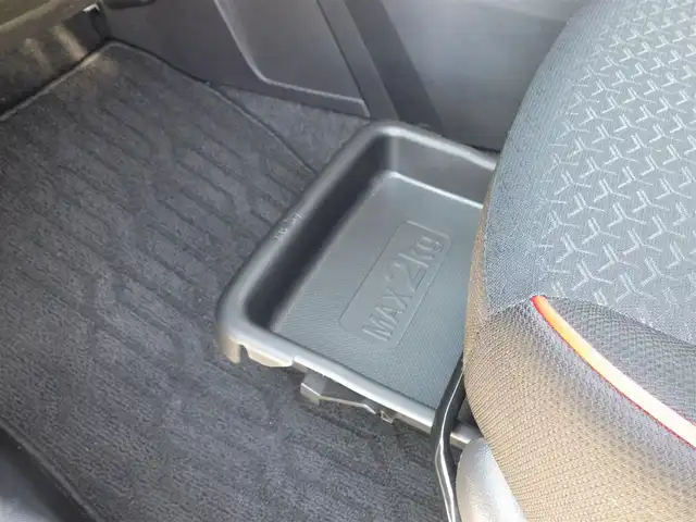 トヨタ ライズ Z 千葉県 2020(令2)年 3.3万km シャイニングホワイトパール スマートアシストIII/レーダークルーズコントロール/ブラインドスポットモニター/RCTA（リヤクロストラフィックアラート）/エコアイドル/ディスプレイオーディオ/【Bluetooth接続　Apple CarPlay対応】/純正地デジTV/パノラマモニター/前席シートヒーター/革巻きステアリング/ステアリングスイッチ/ETC/LEDヘッドライト/フォグライト/ウインカーミラー/コーナーセンサー/純正17インチアルミホイル/サイド/カーテンエアバッグ/キーフリーシステム