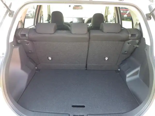 トヨタ ライズ Z 千葉県 2020(令2)年 3.3万km シャイニングホワイトパール スマートアシストIII/レーダークルーズコントロール/ブラインドスポットモニター/RCTA（リヤクロストラフィックアラート）/エコアイドル/ディスプレイオーディオ/【Bluetooth接続　Apple CarPlay対応】/純正地デジTV/パノラマモニター/前席シートヒーター/革巻きステアリング/ステアリングスイッチ/ETC/LEDヘッドライト/フォグライト/ウインカーミラー/コーナーセンサー/純正17インチアルミホイル/サイド/カーテンエアバッグ/キーフリーシステム