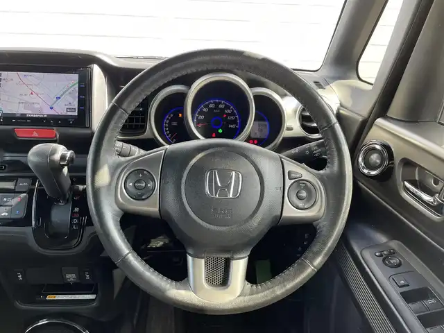 ホンダ Ｎ ＢＯＸ スラッシュ X 愛知県 2015(平27)年 6.5万km スマートブラック 純正メモリナビ/・Bluetooth/・フルセグTV/・CD/DVD/バックカメラ/ETC/オートクルーズコントロール/運転席・助手席シートヒーター/ステアリングヒーター/非接触充電/衝突軽減ブレーキ/アイドリングストップ/電子パーキング/純正フロアマット/LEDオートヘッドライト