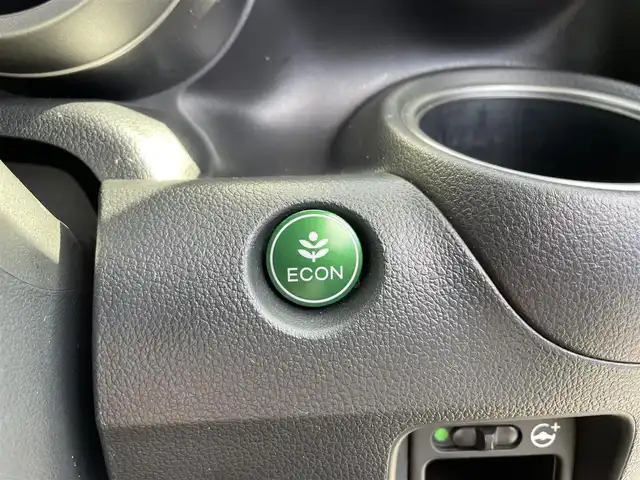 ホンダ Ｎ ＢＯＸ スラッシュ X 愛知県 2015(平27)年 6.5万km スマートブラック 純正メモリナビ/・Bluetooth/・フルセグTV/・CD/DVD/バックカメラ/ETC/オートクルーズコントロール/運転席・助手席シートヒーター/ステアリングヒーター/非接触充電/衝突軽減ブレーキ/アイドリングストップ/電子パーキング/純正フロアマット/LEDオートヘッドライト