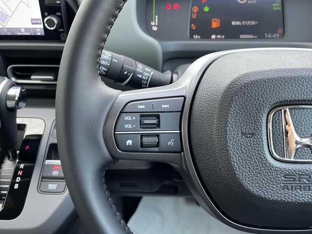 ホンダ フリード ハイブリット e:HEV クロスター 山口県 2025(令7)年 0.1千km メテオロイドグレーメタリック 登録済未使用車/純正9インチナビ　【LXM-242ZFNI】/・AM/FM/USB/Apple　CarPlay/Android Auto/フルセグテレビ/Bluetooth/バックモニター/ブラインドスポットモニター/スマートキー・スペアキー有/プッシュアップスタート/USBチャージャー/純正アルミホイール/電動格納ウインカーミラー/両側パワースライドドア/サーキュレーター/LEDヘッドランプ/フォグランプ/ハーフレザーシート/シートヒーター/ホンダセンシング/・衝突軽減ブレーキ/・誤発信抑制機能/・路外逸脱抑制機能/・アダプティブクルーズコントロール/・車線維持支援システム/・オートハイビーム/・パーキングセンサーシステム/取扱説明書/保証書