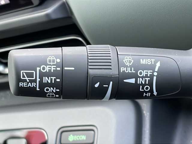 ホンダ フリード ハイブリット e:HEV クロスター 山口県 2025(令7)年 0.1千km メテオロイドグレーメタリック 登録済未使用車/純正9インチナビ　【LXM-242ZFNI】/・AM/FM/USB/Apple　CarPlay/Android Auto/フルセグテレビ/Bluetooth/バックモニター/ブラインドスポットモニター/スマートキー・スペアキー有/プッシュアップスタート/USBチャージャー/純正アルミホイール/電動格納ウインカーミラー/両側パワースライドドア/サーキュレーター/LEDヘッドランプ/フォグランプ/ハーフレザーシート/シートヒーター/ホンダセンシング/・衝突軽減ブレーキ/・誤発信抑制機能/・路外逸脱抑制機能/・アダプティブクルーズコントロール/・車線維持支援システム/・オートハイビーム/・パーキングセンサーシステム/取扱説明書/保証書