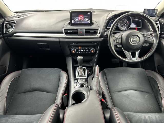 マツダ アクセラ スポーツ XD 三重県 2014(平26)年 5.8万km ディープクリスタルブルーマイカ /禁煙車//純正ナビ//サンルーフ//バックカメラ//BOSE//ヘッドアップディスプレイ//ブラインドスポットモニター//レーダークルーズコントロール//LEDヘッドライト//オートライト//運転席パワーシート//前席シートヒーター//純正18インチAW//ETC