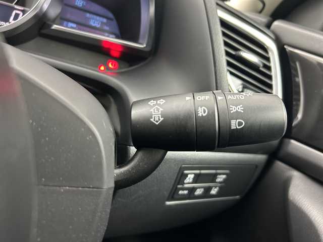 マツダ アクセラ スポーツ XD 三重県 2014(平26)年 5.8万km ディープクリスタルブルーマイカ /禁煙車//純正ナビ//サンルーフ//バックカメラ//BOSE//ヘッドアップディスプレイ//ブラインドスポットモニター//レーダークルーズコントロール//LEDヘッドライト//オートライト//運転席パワーシート//前席シートヒーター//純正18インチAW//ETC