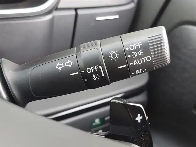 ホンダ オデッセイ ハイブリッド e:HEVアブソルート EXブラックED 東京都 2024(令6)年 0.8万km プラチナホワイトパール 純正11インチナビ/フルセグ/全方位カメラ/フリップダウンモニター/ビルトインETC/両側パワースライドドア/ワイヤレス充電/パドルシフト/レザーシート/シートヒーター/オットマン/パワーテールゲート/衝突軽減ブレーキ/レーンキープアシスト/ブラインドスポットモニター/コーナーセンサー/LEDヘッドライト