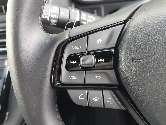 ホンダ オデッセイ ハイブリッド e:HEVアブソルート EXブラックED 東京都 2024(令6)年 0.8万km プラチナホワイトパール 純正11インチナビ/フルセグ/全方位カメラ/フリップダウンモニター/ビルトインETC/両側パワースライドドア/ワイヤレス充電/パドルシフト/レザーシート/シートヒーター/オットマン/パワーテールゲート/衝突軽減ブレーキ/レーンキープアシスト/ブラインドスポットモニター/コーナーセンサー/LEDヘッドライト