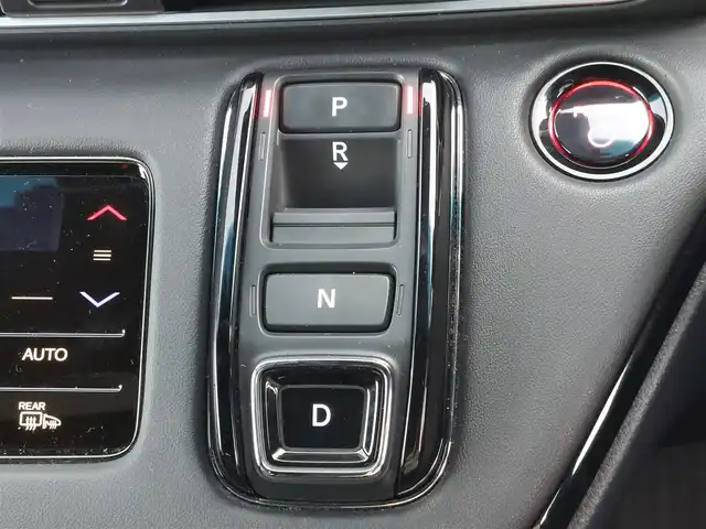 ホンダ オデッセイ ハイブリッド e:HEVアブソルート EXブラックED 東京都 2024(令6)年 0.8万km プラチナホワイトパール 純正11インチナビ/フルセグ/全方位カメラ/フリップダウンモニター/ビルトインETC/両側パワースライドドア/ワイヤレス充電/パドルシフト/レザーシート/シートヒーター/オットマン/パワーテールゲート/衝突軽減ブレーキ/レーンキープアシスト/ブラインドスポットモニター/コーナーセンサー/LEDヘッドライト