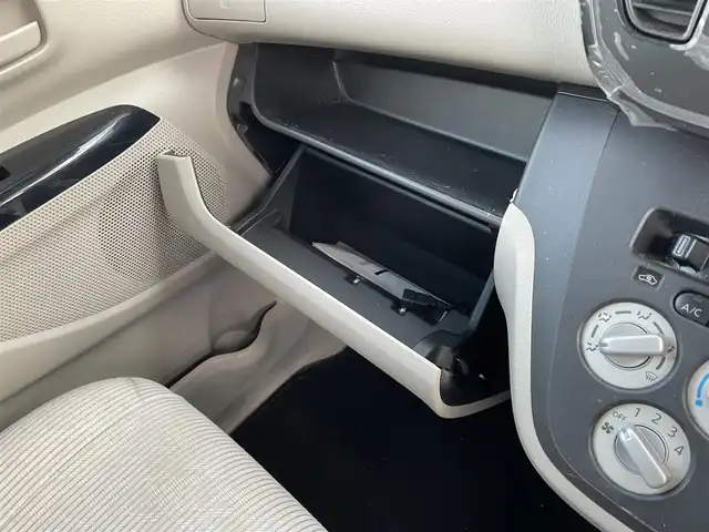 日産 デイズ ルークス S 愛知県 2018(平30)年 2.1万km ブラック ・社外メモリーナビ/・ワンセグテレビ/・CD/DVD再生機能/・AUX接続機能/・バックカメラ/・衝突軽減ブレーキ/・キーレスエントリー/・ベンチシート/・社外フロアマット