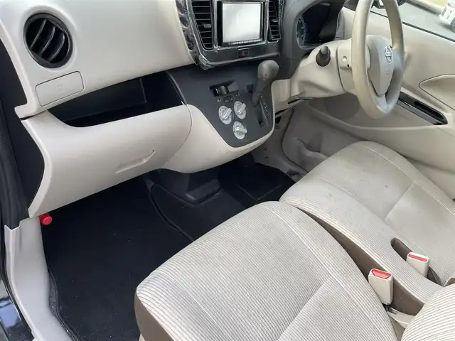 日産 デイズ ルークス S 愛知県 2018(平30)年 2.1万km ブラック ・社外メモリーナビ/・ワンセグテレビ/・CD/DVD再生機能/・AUX接続機能/・バックカメラ/・衝突軽減ブレーキ/・キーレスエントリー/・ベンチシート/・社外フロアマット