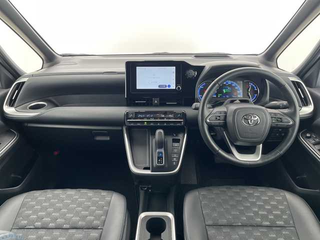 トヨタ ヴォクシー ハイブリッド S－Z 愛知県 2023(令5)年 3.5万km ホワイトパールクリスタルシャイン トヨタチームメイト/アドバンストパーク/アドバンストドライブ/純正ディズプレイオーディオナビ/フリップダウンモニター/両側パワースライドドア/レーダークルーズコントロール/シートヒーター/バックカメラ/ヘッドアップディスプレイ/コーナーセンサー/純正アルミホイール/ETC2.0/ブラインドスポットモニター/LEDヘッドライト/インテリジェントミラー/リアオートエアコン/オートマチックハイビーム/ドライブレコーダー/衝突軽減システム/Bluetooth/ステアリングスイッチ/スマートキー/プッシュスタート