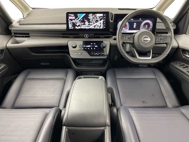 日産 セレナ e－パワー ルキシオン 道央・札幌 2023(令5)年 0.5万km 青Ⅱ ・NISSANConnectナビ/・BT&USB&フルセグTV/・HDMI&AppleCarPlay/・全方位カメラ内臓式ドライブレコーダー前後/・プロパイロット/・インテリジェントクルーズコントロール/・エマージェンシーブレーキ/・両側パワースライドドア/・レザーシート/・ステアリングスイッチ/・ヘッドアップディスプレイ/・ビルトインETC2.0/・インテリジェントルームミラー/・AC1500W/・LEDヘッドライト/・オートライト/・オートマチックハイビーム/・プッシュスタート/・スマートキー