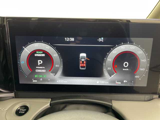 日産 セレナ e－パワー ルキシオン 道央・札幌 2023(令5)年 0.5万km 青Ⅱ ・NISSANConnectナビ/・BT&USB&フルセグTV/・HDMI&AppleCarPlay/・全方位カメラ内臓式ドライブレコーダー前後/・プロパイロット/・インテリジェントクルーズコントロール/・エマージェンシーブレーキ/・両側パワースライドドア/・レザーシート/・ステアリングスイッチ/・ヘッドアップディスプレイ/・ビルトインETC2.0/・インテリジェントルームミラー/・AC1500W/・LEDヘッドライト/・オートライト/・オートマチックハイビーム/・プッシュスタート/・スマートキー