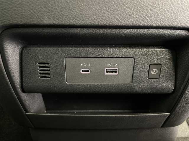 日産 セレナ e－パワー ルキシオン 道央・札幌 2023(令5)年 0.5万km 青Ⅱ ・NISSANConnectナビ/・BT&USB&フルセグTV/・HDMI&AppleCarPlay/・全方位カメラ内臓式ドライブレコーダー前後/・プロパイロット/・インテリジェントクルーズコントロール/・エマージェンシーブレーキ/・両側パワースライドドア/・レザーシート/・ステアリングスイッチ/・ヘッドアップディスプレイ/・ビルトインETC2.0/・インテリジェントルームミラー/・AC1500W/・LEDヘッドライト/・オートライト/・オートマチックハイビーム/・プッシュスタート/・スマートキー