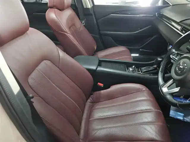 マツダ マツダ６セダン 20S ブラックトーンED 愛媛県 2021(令3)年 5.5万km スノーフレイクホワイトパールマイカ 〇純正ナビ/〇フルセグTV/〇360度ビューモニター/〇パーキングセンサー/〇BOSEサウンド/〇ETC/〇ドライブレコーダー/〇レーダークルーズコントロール/〇革巻きステアリング/〇パドルシフト/〇ステアリングヒーター/〇LEDヘッドライト/〇オートライト/〇純正19インチアルミ/〇赤革シート/〇パワーシート/〇シートヒーター/〇左右独立温度調整オートエアコン/〇スマートキー/〇禁煙車