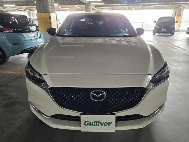 マツダ マツダ６セダン 20S ブラックトーンED 愛媛県 2021(令3)年 5.5万km スノーフレイクホワイトパールマイカ 〇純正ナビ/〇フルセグTV/〇360度ビューモニター/〇パーキングセンサー/〇BOSEサウンド/〇ETC/〇ドライブレコーダー/〇レーダークルーズコントロール/〇革巻きステアリング/〇パドルシフト/〇ステアリングヒーター/〇LEDヘッドライト/〇オートライト/〇純正19インチアルミ/〇赤革シート/〇パワーシート/〇シートヒーター/〇左右独立温度調整オートエアコン/〇スマートキー/〇禁煙車