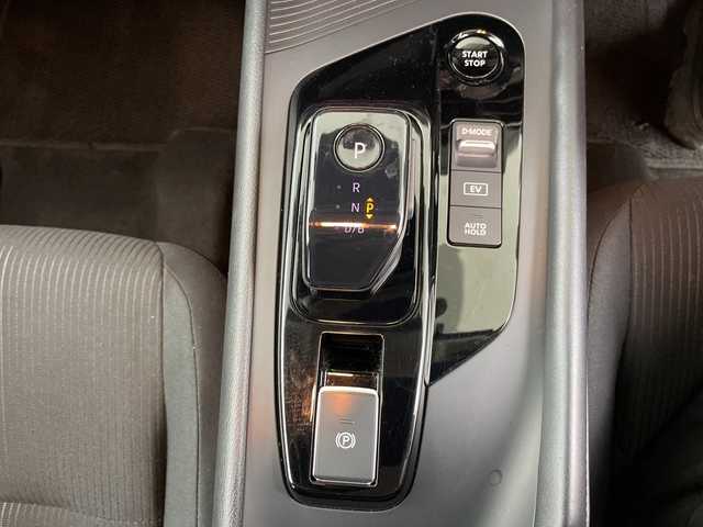 日産 ノート X FOUR 道央・札幌 2023(令5)年 7万km アルティメイトメタルシルバー ・４ＷＤ　/e-パワー/・セーフティサークル/・エマージェンシーブレーキ　/・社外メモリーナビ/・バックカメラ/・車線逸脱傾向　/・前席シートヒーター　/・ステアリングヒーター　/・Ｄ－ＭＯＤＥ　/・ETC/・オートライト　/・オートハイビーム　/・社外ドライブレコーダー　/・社外ＥＴＣ