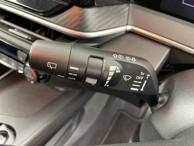 日産 ノート X FOUR 道央・札幌 2023(令5)年 7万km アルティメイトメタルシルバー ・４ＷＤ　/e-パワー/・セーフティサークル/・エマージェンシーブレーキ　/・社外メモリーナビ/・バックカメラ/・車線逸脱傾向　/・前席シートヒーター　/・ステアリングヒーター　/・Ｄ－ＭＯＤＥ　/・ETC/・オートライト　/・オートハイビーム　/・社外ドライブレコーダー　/・社外ＥＴＣ