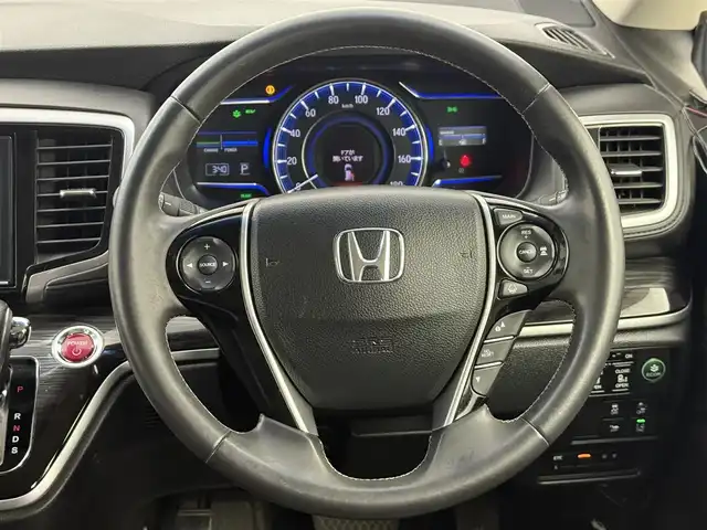 ホンダ オデッセイ ハイブリッド アブソルート・EXホンダセンジング 愛知県 2017(平29)年 4.9万km ホワイトオーキッドパール 純正ナビ/（Bluetooth/CD/DVD/SD/AM/FM）/バックカメラ/ETC/ブラインドスポットモニター/ドライブレコーダー/レザーシート/両側パワースライドドア/3列シート/オットマン/純正フロアマット/純正AW/オートライト/スマートキー/純正ナビ/（Bluetooth/CD/DVD/SD/AM/FM）/バックカメラ/ETC/ブラインドスポットモニター/ドライブレコーダー/レザーシート/3列シート/オットマン/純正フロアマット/純正AW/オートライト/スマートキー/ドアバイザー/ステアリングリモコン