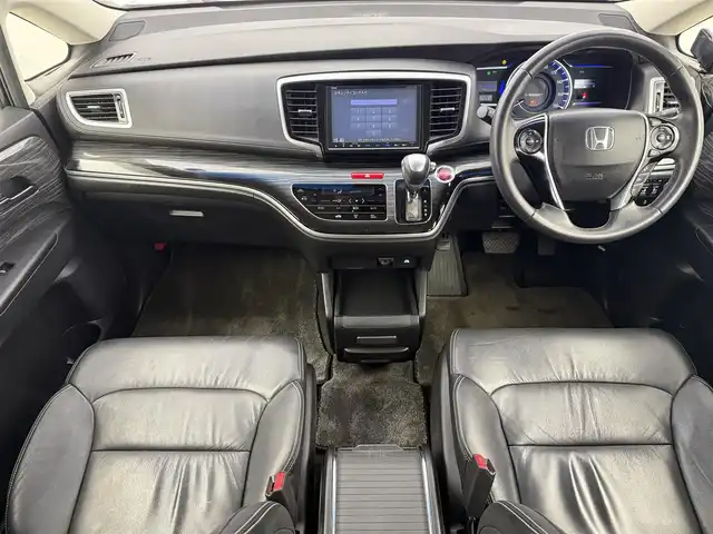 ホンダ オデッセイ ハイブリッド アブソルート・EXホンダセンジング 愛知県 2017(平29)年 4.9万km ホワイトオーキッドパール 純正ナビ/（Bluetooth/CD/DVD/SD/AM/FM）/バックカメラ/ETC/ブラインドスポットモニター/ドライブレコーダー/レザーシート/両側パワースライドドア/3列シート/オットマン/純正フロアマット/純正AW/オートライト/スマートキー/純正ナビ/（Bluetooth/CD/DVD/SD/AM/FM）/バックカメラ/ETC/ブラインドスポットモニター/ドライブレコーダー/レザーシート/3列シート/オットマン/純正フロアマット/純正AW/オートライト/スマートキー/ドアバイザー/ステアリングリモコン