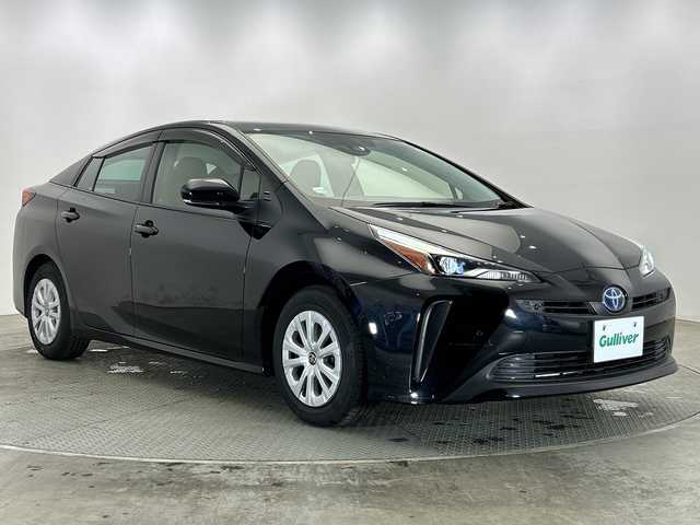 トヨタ プリウス S 栃木県 2020(令2)年 4.9万km アティチュードブラックマイカ 純正ナビ/(Bluetooth・AUX)/バックカメラ/トヨタセーフティセンス/ ・プリクラッシュセーフティ/ ・レーンキープアシスト/ ・オートクルーズコントロール/ ・オートハイビーム/前後コーナーセンサー/AC100V充電/ビルトインETC/純正アルミホイール/フロアマット/ドアバイザー/LEDヘッドライト/オートライト/スマートキー/スペアキー１本