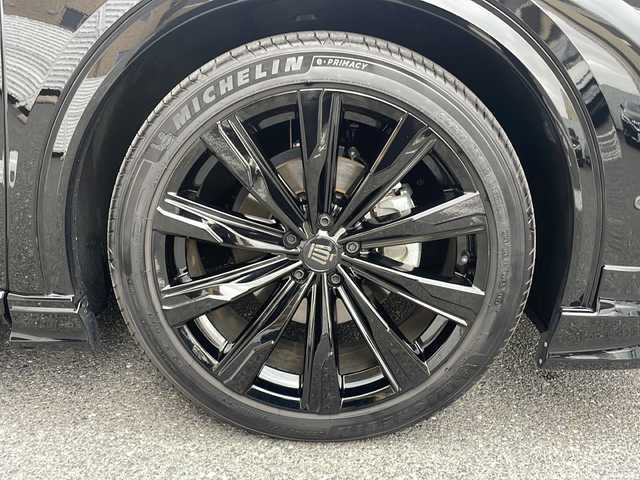 トヨタ クラウン スポーツ Z 広島県 2024(令6)年 0.8万km ブラック /登録時走行距離/　　　　　　　7683キロ/ワンオーナー/パノラマルーフ/純正ナビ/パノラミックビューモニター/地デジ/黒革シート/エアシート/パワーバックドア/モデリスタエアロ/デジタルインナーミラー/置くだけ充電/スペアキー×１/ビルトインETC/新車時整備手帳/　　【保証書】/取扱説明書/