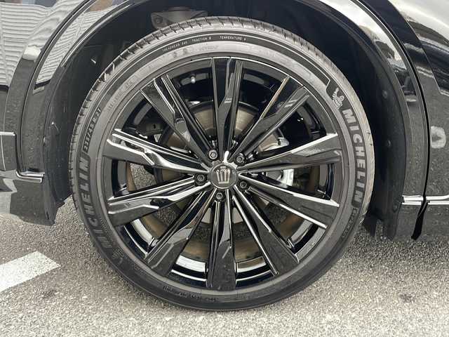 トヨタ クラウン スポーツ Z 広島県 2024(令6)年 0.8万km ブラック /登録時走行距離/　　　　　　　7683キロ/ワンオーナー/パノラマルーフ/純正ナビ/パノラミックビューモニター/地デジ/黒革シート/エアシート/パワーバックドア/モデリスタエアロ/デジタルインナーミラー/置くだけ充電/スペアキー×１/ビルトインETC/新車時整備手帳/　　【保証書】/取扱説明書/