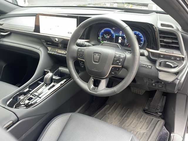 トヨタ クラウン スポーツ Z 広島県 2024(令6)年 0.8万km ブラック /登録時走行距離/　　　　　　　7683キロ/ワンオーナー/パノラマルーフ/純正ナビ/パノラミックビューモニター/地デジ/黒革シート/エアシート/パワーバックドア/モデリスタエアロ/デジタルインナーミラー/置くだけ充電/スペアキー×１/ビルトインETC/新車時整備手帳/　　【保証書】/取扱説明書/