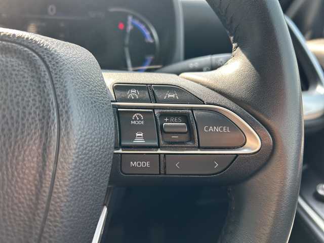 トヨタ ヴォクシー ハイブリッド S－Z 岐阜県 2022(令4)年 5.3万km ホワイトパールクリスタルシャイン 登録時走行距離52436km/純正ディスプレイオーディオ/フルセグ/Bluetooth/Miracast//14インチフリップダウンモニター/衝突軽減ブレーキ/レーンキープアシスト/オートハイビーム/レーダークルーズコントロール/両側パワースライドドア/ハーフレザーシート/シートヒーター/LEDヘッドライト/AC100V電源/ドライブレコーダー/ビルトインETC/純正17インチアルミホイール/スマートキー/プッシュスタート