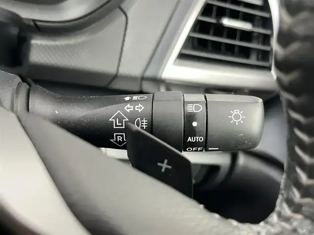 スバル フォレスター ハイブリッド アドバンス 高知県 2018(平30)年 3.4万km クリスタルホワイトP 社外ナビ/　Bluetooth/フルセグ/　CD/DVD/AM/FM/バックカメラ/サイドカメラ/ビルトインETC/4WD/ドライブレコーダー/シートヒーター/ステアリングヒーター/プッシュスタート/スマートキー/スペアキー/純正18インチアルミホイール/純正フロアマット/LEDヘッドライト/コーナーセンサー/本革巻きステアリング/シートメモリー/ルーフレール/MTモード付AT/パワーシート/衝突被害軽減システム/オートライト/盗難防止装置/保証書/取扱説明書/記録簿