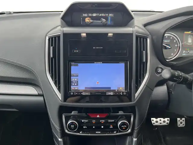 スバル フォレスター ハイブリッド アドバンス 高知県 2018(平30)年 3.4万km クリスタルホワイトP 社外ナビ/　Bluetooth/フルセグ/　CD/DVD/AM/FM/バックカメラ/サイドカメラ/ビルトインETC/4WD/ドライブレコーダー/シートヒーター/ステアリングヒーター/プッシュスタート/スマートキー/スペアキー/純正18インチアルミホイール/純正フロアマット/LEDヘッドライト/コーナーセンサー/本革巻きステアリング/シートメモリー/ルーフレール/MTモード付AT/パワーシート/衝突被害軽減システム/オートライト/盗難防止装置/保証書/取扱説明書/記録簿