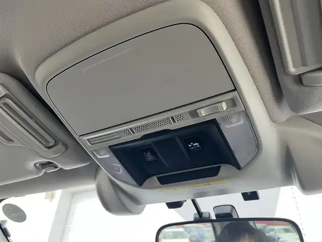 スバル フォレスター ハイブリッド アドバンス 高知県 2018(平30)年 3.4万km クリスタルホワイトP 社外ナビ/　Bluetooth/フルセグ/　CD/DVD/AM/FM/バックカメラ/サイドカメラ/ビルトインETC/4WD/ドライブレコーダー/シートヒーター/ステアリングヒーター/プッシュスタート/スマートキー/スペアキー/純正18インチアルミホイール/純正フロアマット/LEDヘッドライト/コーナーセンサー/本革巻きステアリング/シートメモリー/ルーフレール/MTモード付AT/パワーシート/衝突被害軽減システム/オートライト/盗難防止装置/保証書/取扱説明書/記録簿